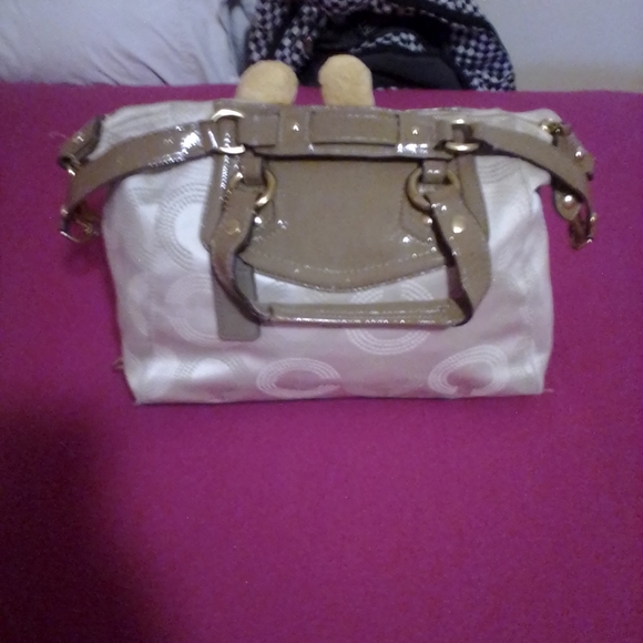 Coach purse - Picture 2 of 7